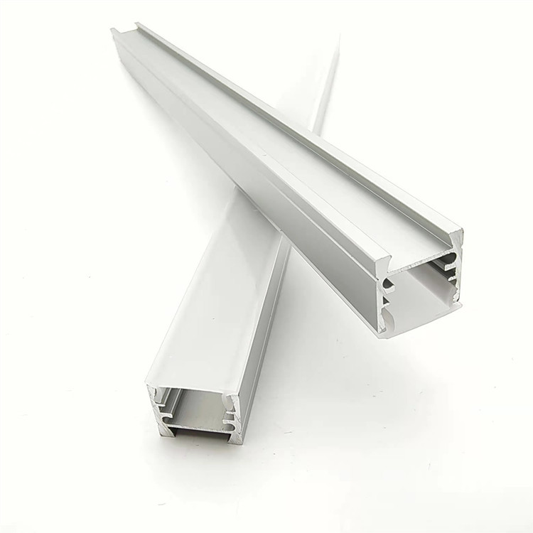 Aplikácia LED hliníkových profilov vo verejných zariadeniach