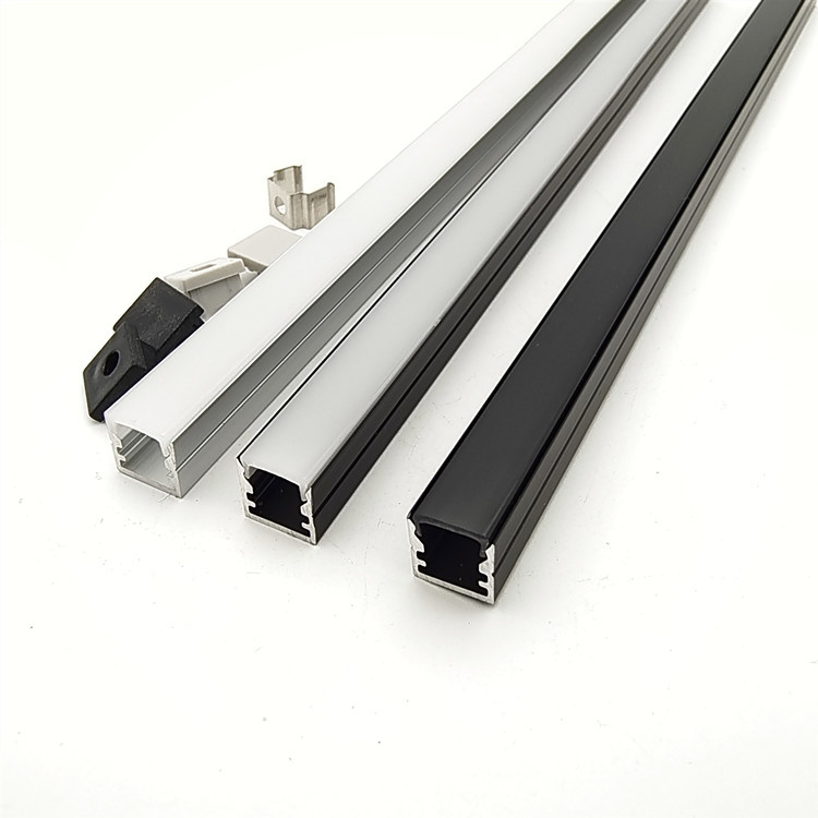 Aké sú výhody profilov hliníka LED v porovnaní s inými materiálmi?